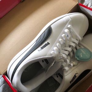 Brand new Mens Puma shoes.. never worn